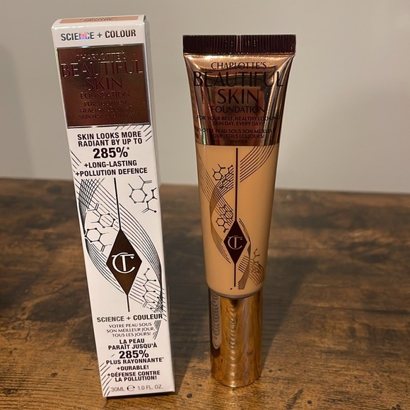 Charlotte Tilbury Charlotte's Beautiful Skin Foundation 7 Neutral 1oz New - Picture 3 of 3
